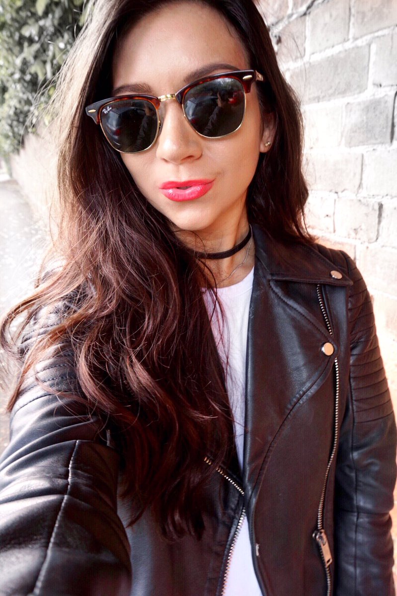 corriebromfield's tweet photo. Obsessed with @MaybellineNYUK Vivid Matte Liquid Lipsticks right now ๐๐ #Maybelline #VavaVivid #MNYFW #MaybellineAd https://t.co/0LoQkulhyd