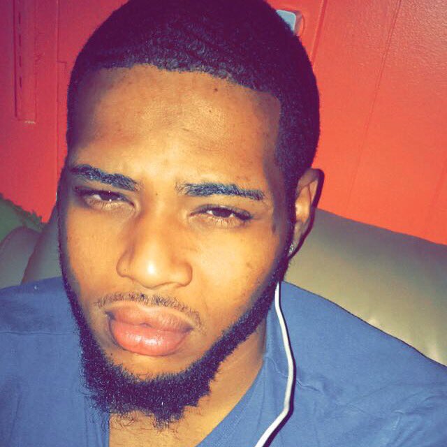 It's raining cuz y'all didn't follow me on Snapchat! Lol @cornbreezy8 #pleasenthanks