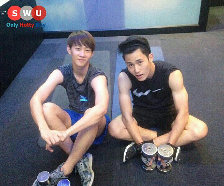 SWUOnlyHottyBoy's tweet photo. ชงอีกนิด จะจิ้นคู่นี้แล้วนะะ
กัปตัน & เฟรม ปี 1
นวัตกรรมฯ #ทีมมศว
(รอดู sick packs น้องๆอยู่นะ 555)
#SWUOnlyHottyBoy https://t.co/xMP4CHig8p