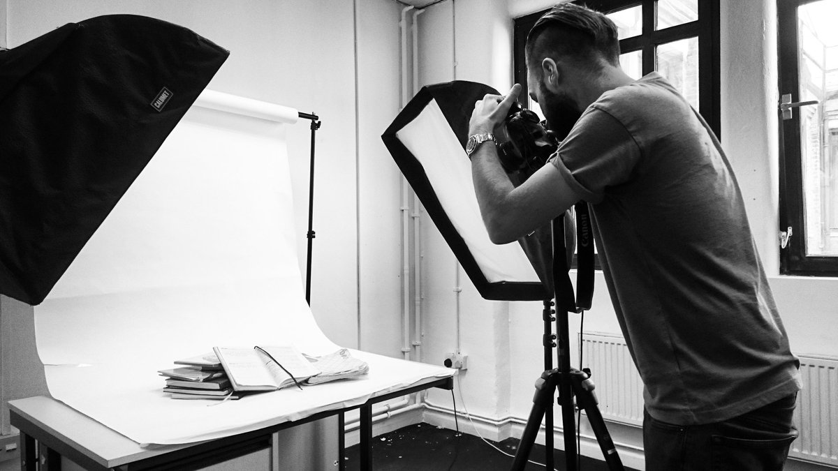 SolomonConcepts's tweet photo. Snap from the #ProjectObject shoot with @86imaging & @lyrixorganix. notebooks dating from 2009 through to 2016. https://t.co/27DtixaDt7