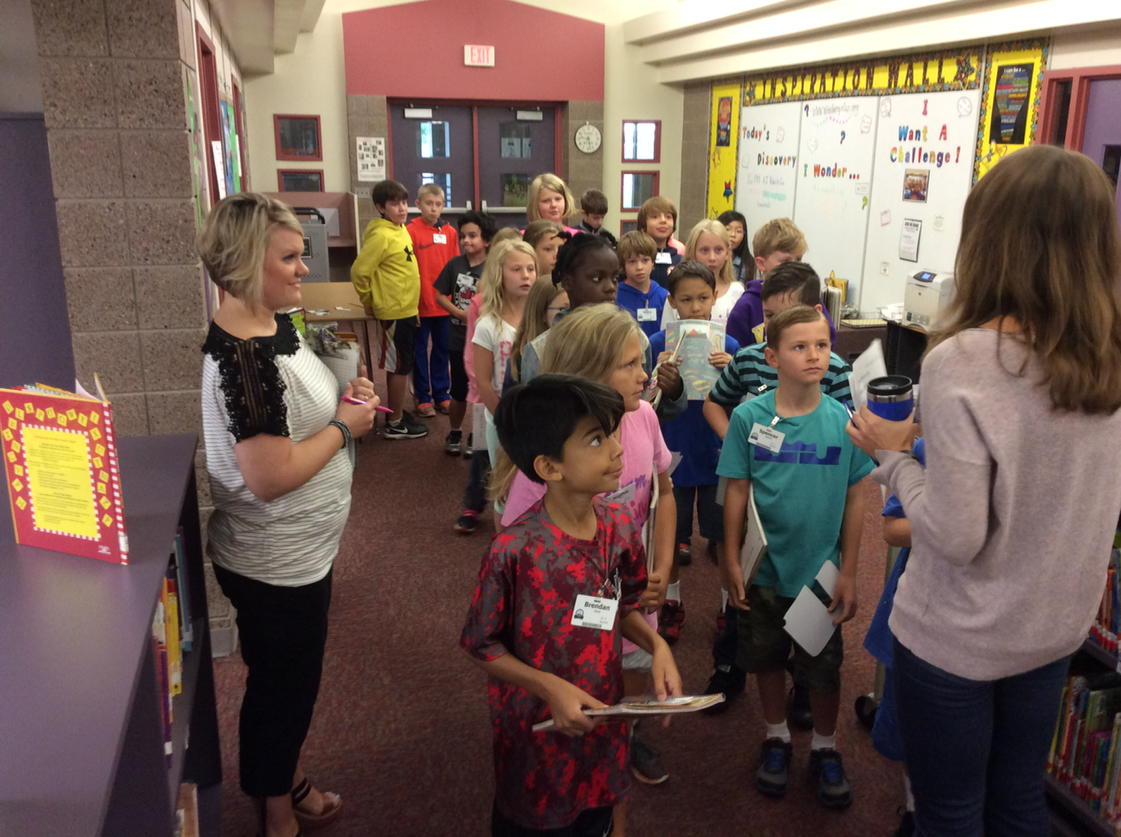 PrincipalTTT's tweet photo. Mrs. Spurrell's 4th graders are eager to get their iPads at Fernbrook! https://t.co/g3qdtltCTI