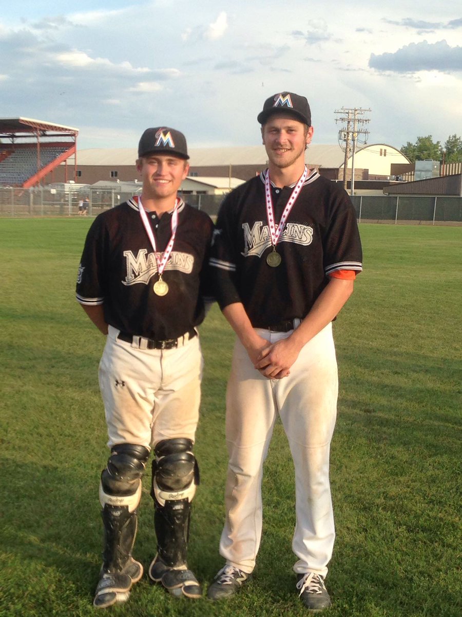 dalestheman20's tweet image. Happy birthday to this outrageous human being @18Robertson