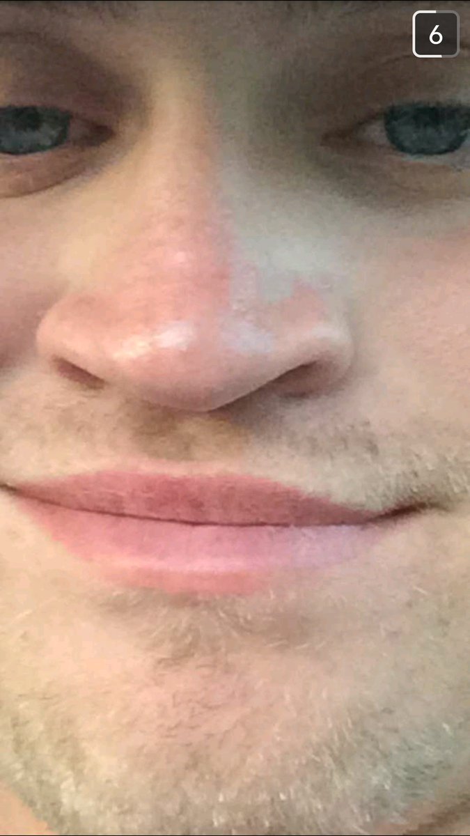 dalestheman20's tweet image. Happy birthday to this outrageous human being @18Robertson