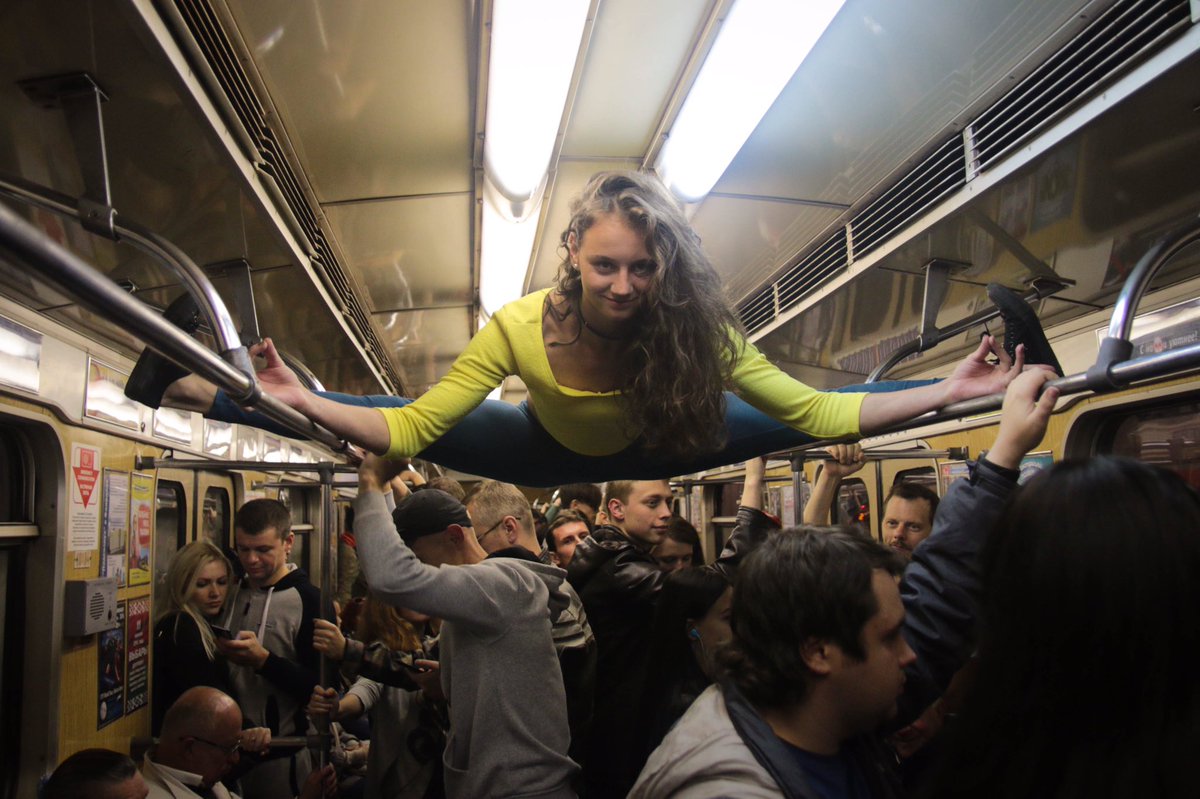 Ищу девушку метро. Ищу девушку метро. Ищу девушку метро. Красивые женщины в метро. Ищу девушку метро.