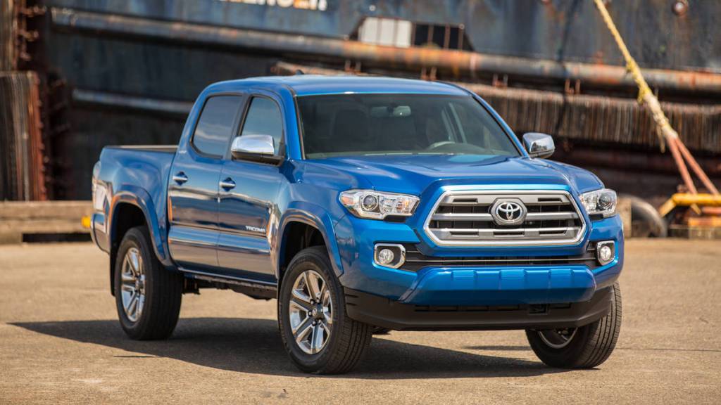 okcarmag's tweet photo. Toyota needs more Tacoma pickups https://t.co/QNaKNCtSGj https://t.co/QUjn2j59sY