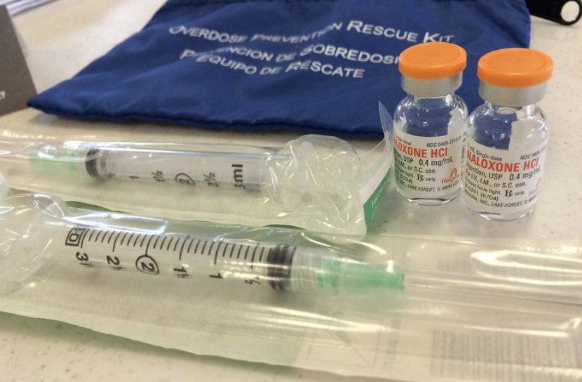 IdahoStatesman's tweet photo. Painkiller industry is big part of Idaho medicine, politics. https://t.co/7lJPX1wfhG https://t.co/fcIQZlkuge