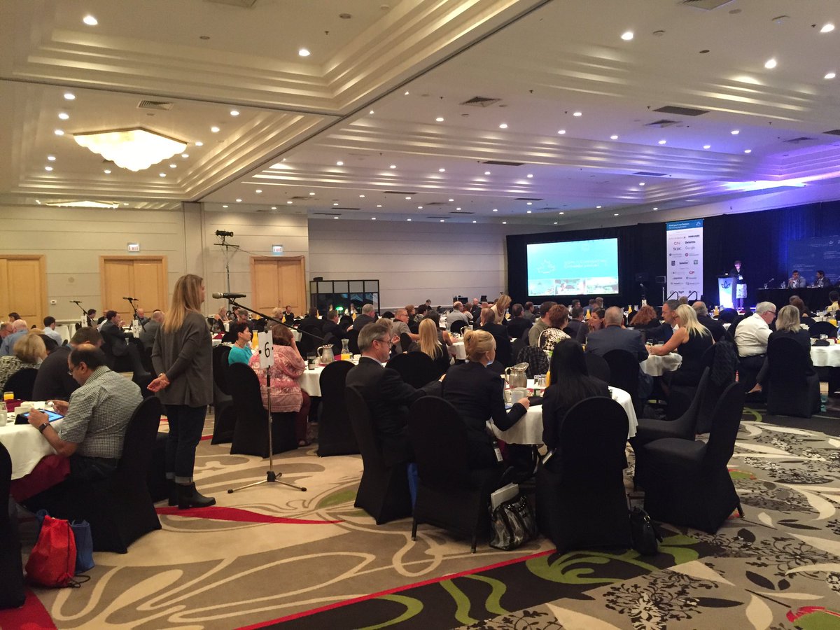 SenKristaRoss's tweet image. Great info on #affinityprograms and our own Christine Little @Fton_Chamber addressing the @CdnChamberofCom crowd!