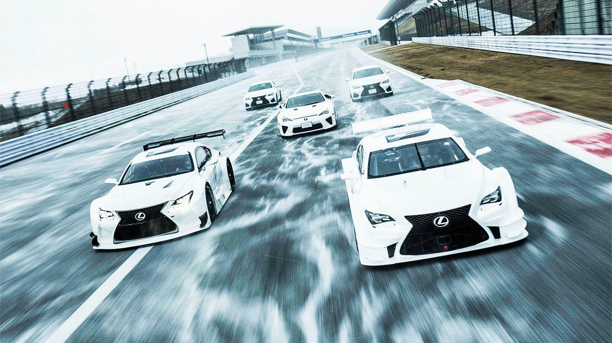LexusUK's tweet image. All White Everything. #FPerformance