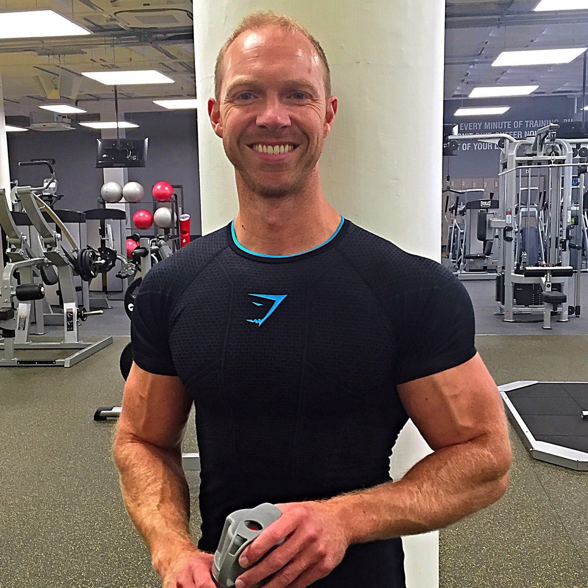 MachineLeen1's tweet photo. Rocking the @Gymshark onyx T.. #MondayMotivation #gymshark https://t.co/HTcLlKTcb2