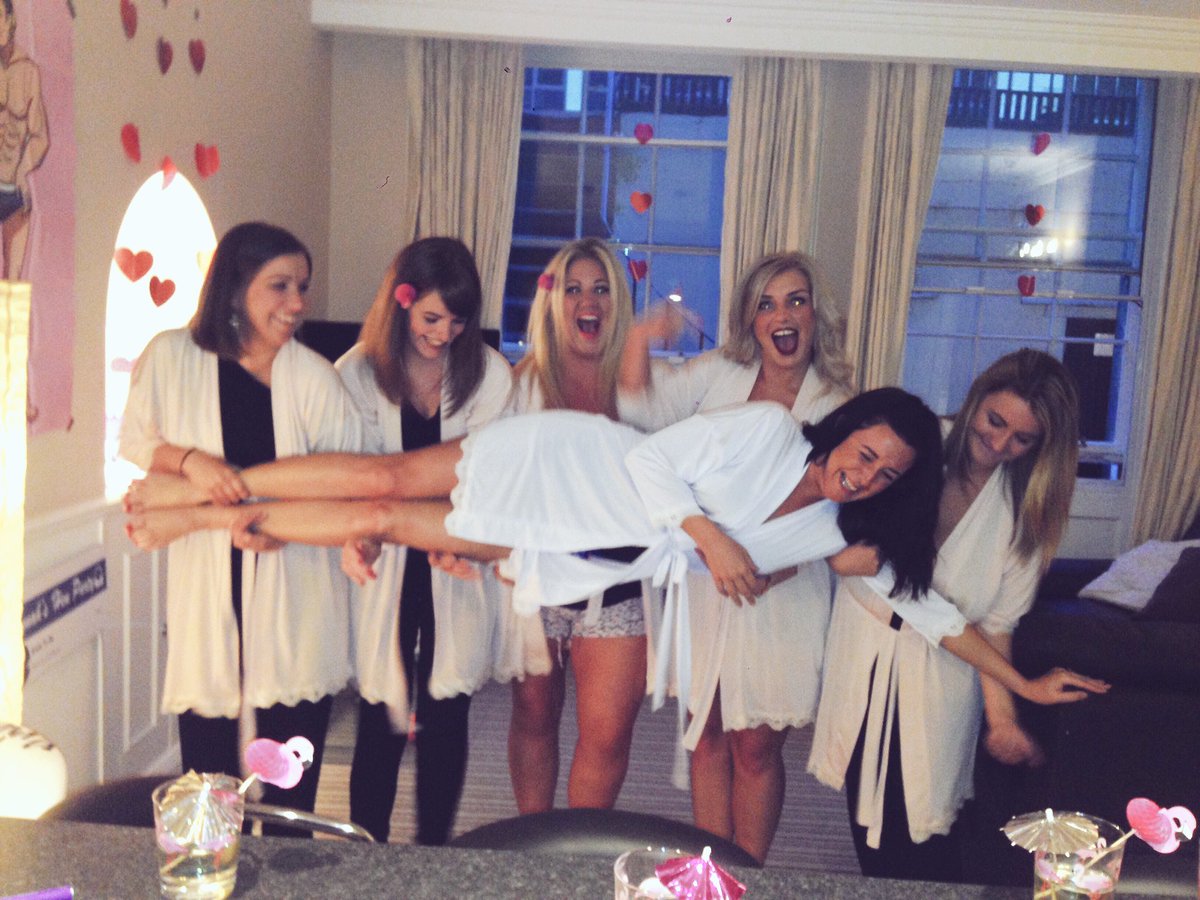 HannahLittler's tweet photo. Feel so lucky to know these girls! Had the BEST #hen do ever!! #sequinsquad #bridesmaids ๐ฐ๐ผ๐น๐ฏ@sazz37 @louise_oliver https://t.co/3Ilj4xc5hc