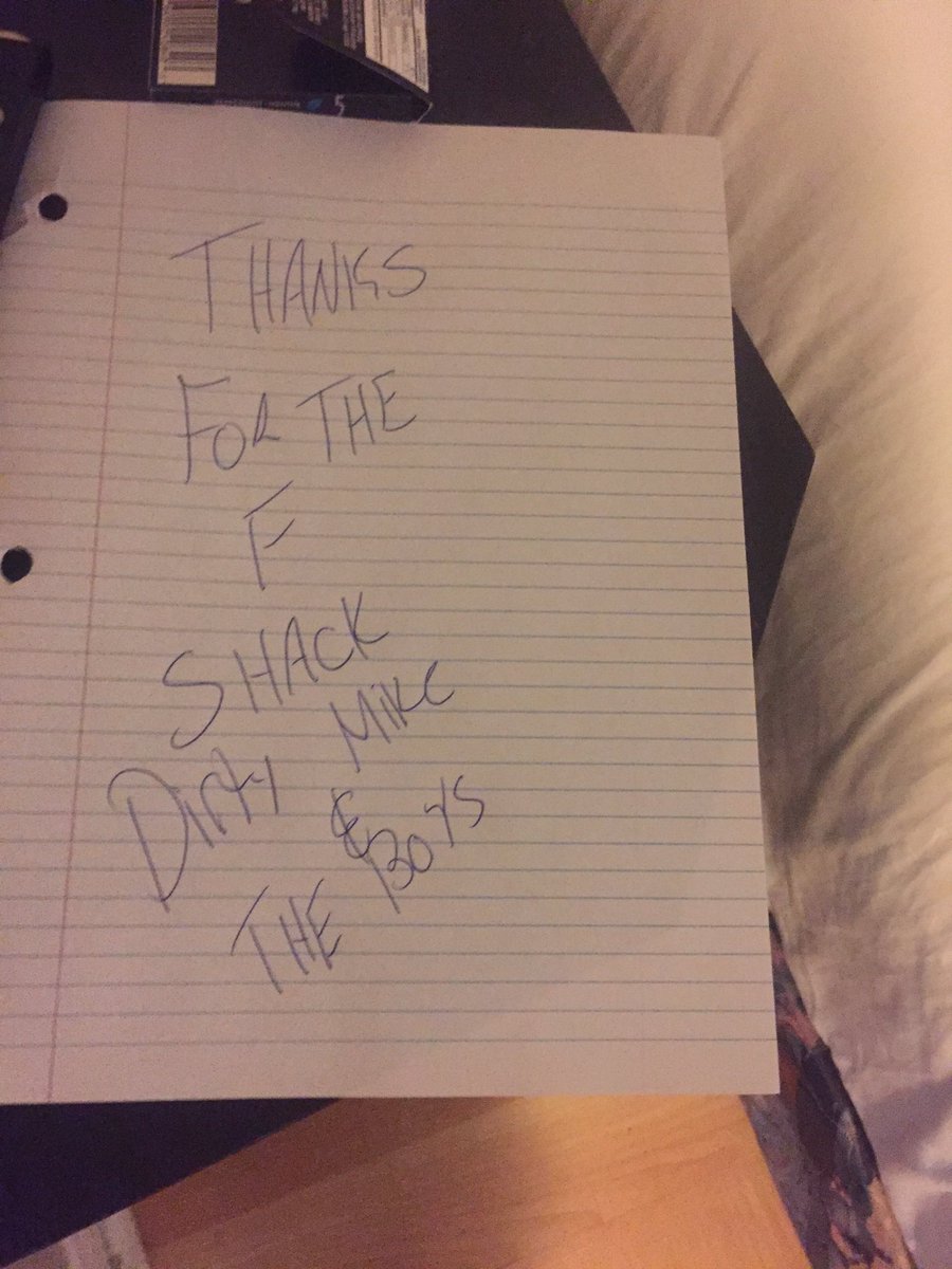 Dossendryver97's tweet photo. You turned my beautiful bed into a nightmare @jmoe_4 and the boys https://t.co/k8EQ0L1KHc