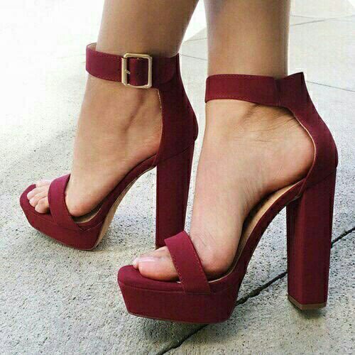 buseblog's tweet photo. #shoes 😍 https://t.co/i0Tp0RaooD