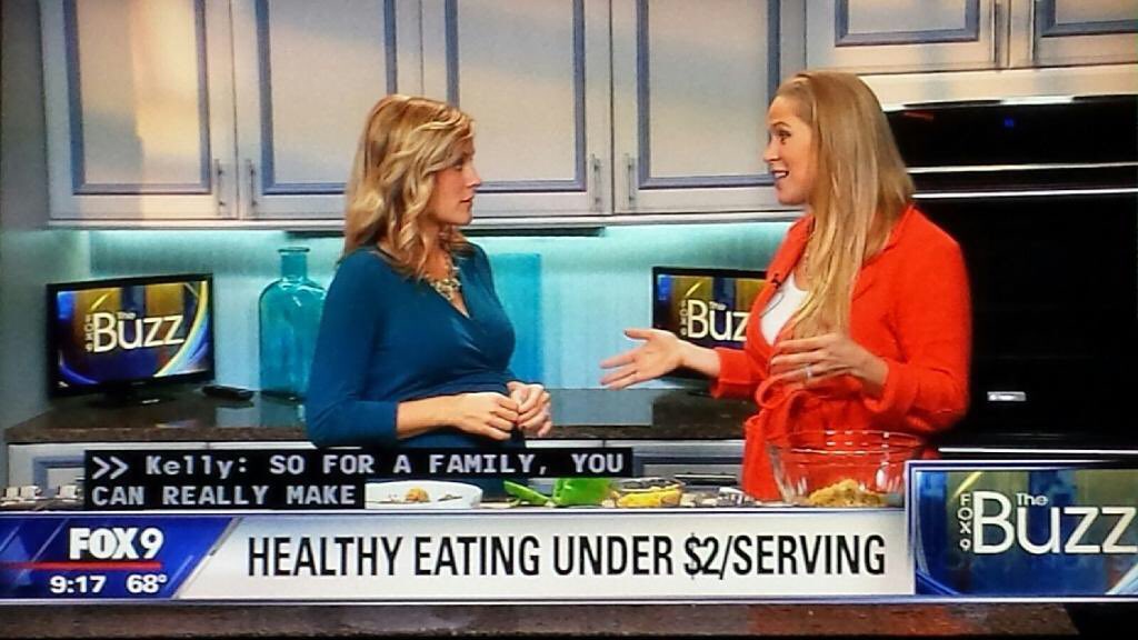 CleanAndLeanFit's tweet photo. @kellymoconnell should get an award for being the cutest pregnant TV host! Great morning on Fox! https://t.co/aGmAcTkIFX