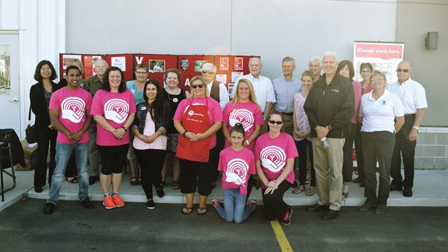 InOttValley's tweet photo. United Way Leeds and Grenville kickoff 2016 fundraising campaign https://t.co/ypBIcFFnDF https://t.co/QxiwTtVXfE