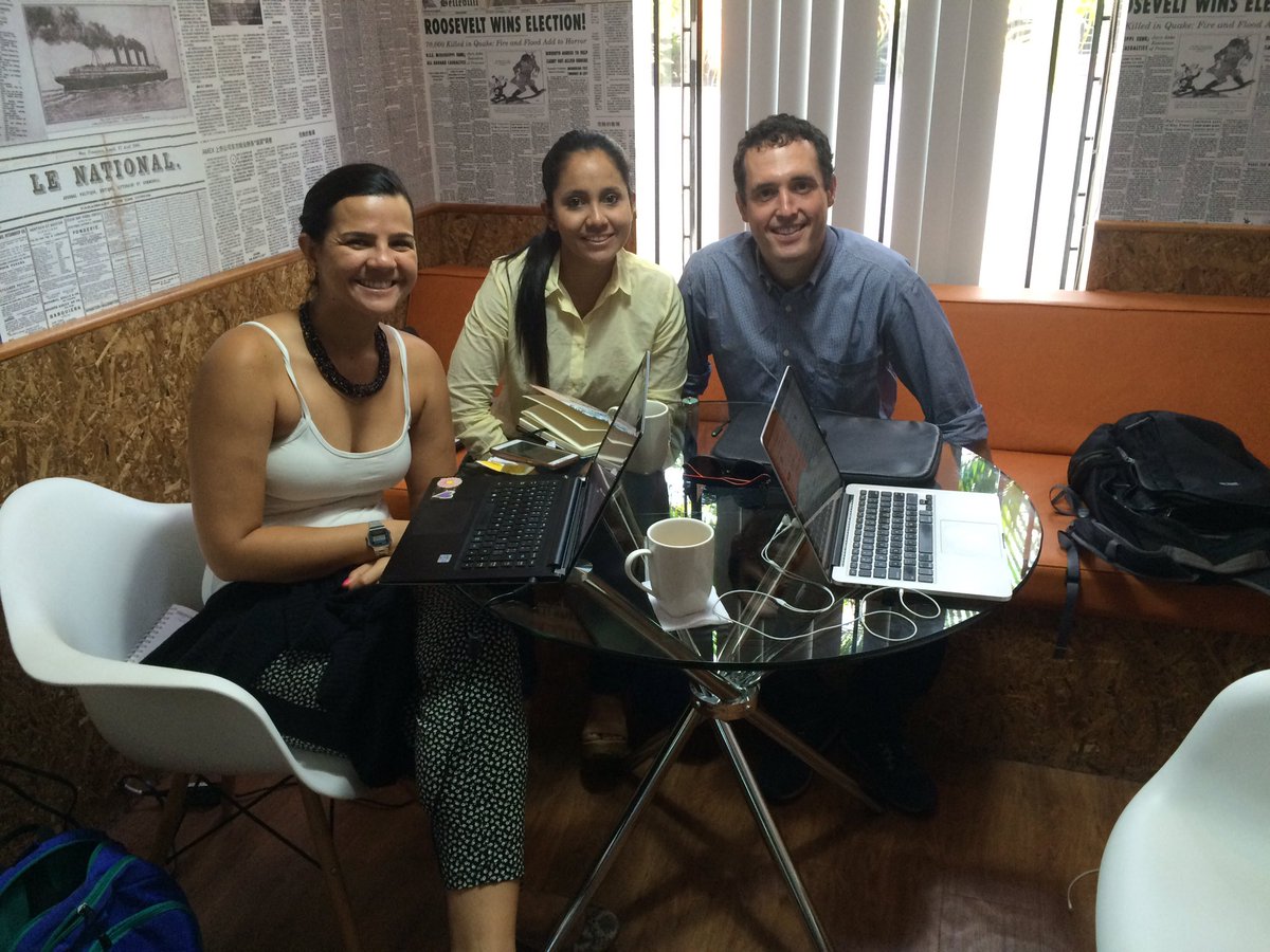 Contentos inaugurando nuevo espacio de trabajo para nuestro equipo de @TCS_Col en #Cali en <a href="/el_labcoworking/">El Lab Coworking</a>