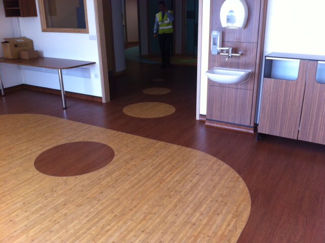 SimonFlooring's tweet photo. @TarkettUK Acczent 80 wood sheet available from uk stock #2Day #TopDeals - Quality modern wood designs https://t.co/x5lYZKNDJC