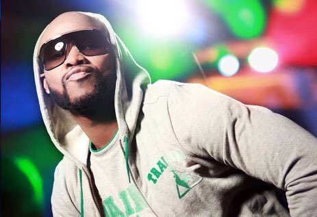 LiveAmp's tweet photo. "Hloniphi life boy,
  Hloniphi impilo boy,
  Hloniphi uGogo nom'Khulu,
  Ukuze iy'nsuku zande ezweni."

 RIP Mandoza https://t.co/laqQgu6Q5D