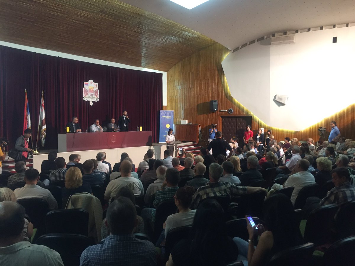 demokrateKG's tweet photo. Debata kandidata za predsednika @demokrate https://t.co/duf9vVWt9m