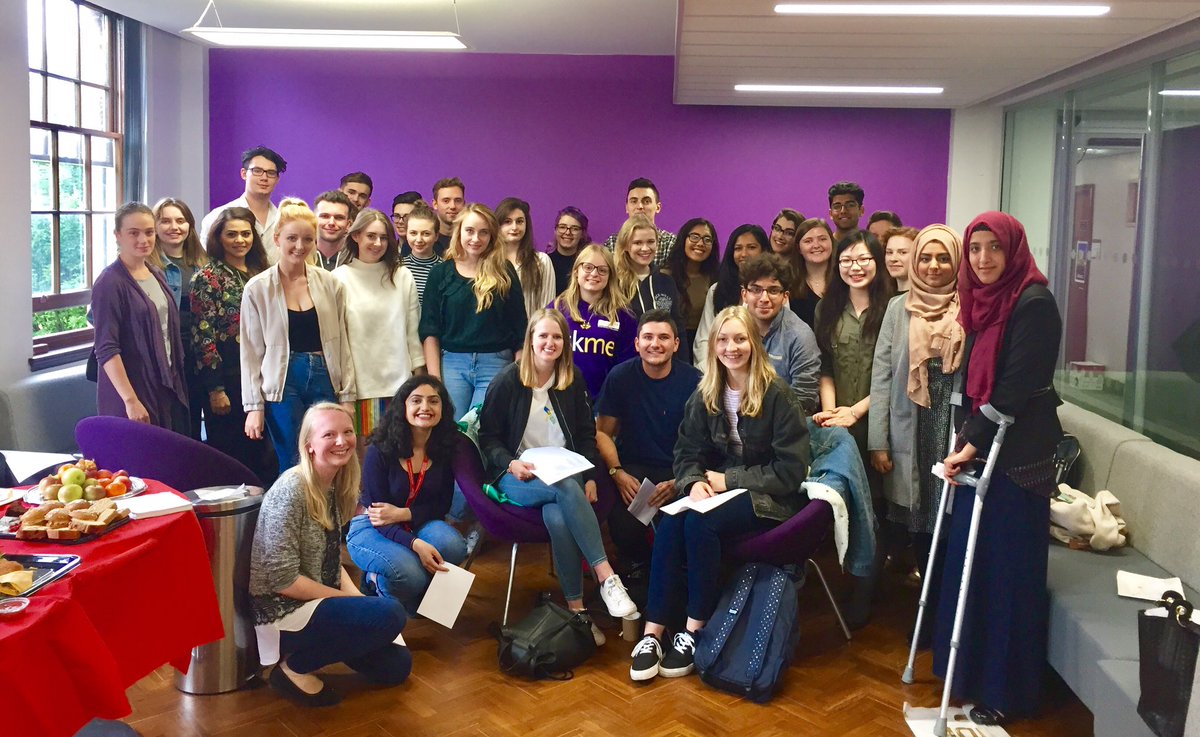 ⭐️Our lovely 2016/2017 History Peer Mentors at this mornings meeting ⭐️ <a href="/ladyburglar/">Pomponio Filippini-Speri🎾‍</a>