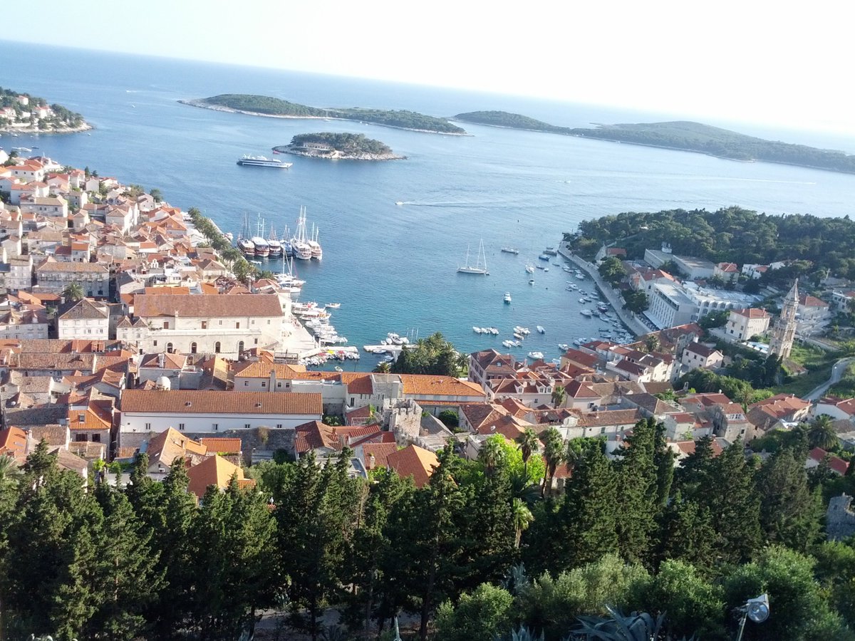 Get certified as a yoga teacher with <a href="/jana_roemer/">Jana Roemer</a> in May of 2017 in Kastela, Croatia! 
-> BREATHEINLIFE.COM