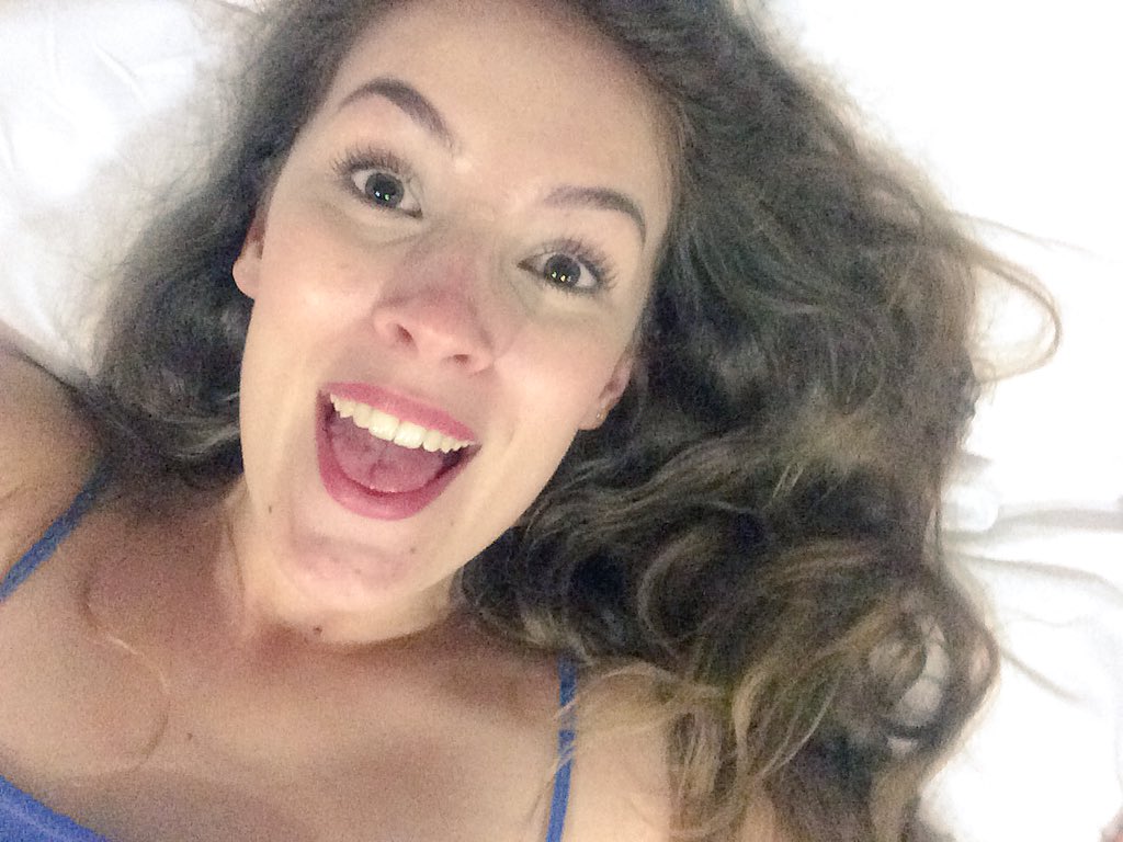 amystuart217's tweet image. when everyone&apos;s at glee but you&apos;re gonna get an early night in a double bed to yourself #introvertgoals