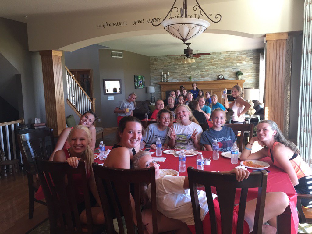 LNgirlstennis's tweet photo. Pasta dinner. #matchtomorrow #letsgoAPE #tnxmoms https://t.co/ouipVW1rXT