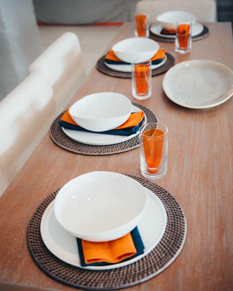 FridayLiving's tweet image. Bon appetit from our #modelsuite!