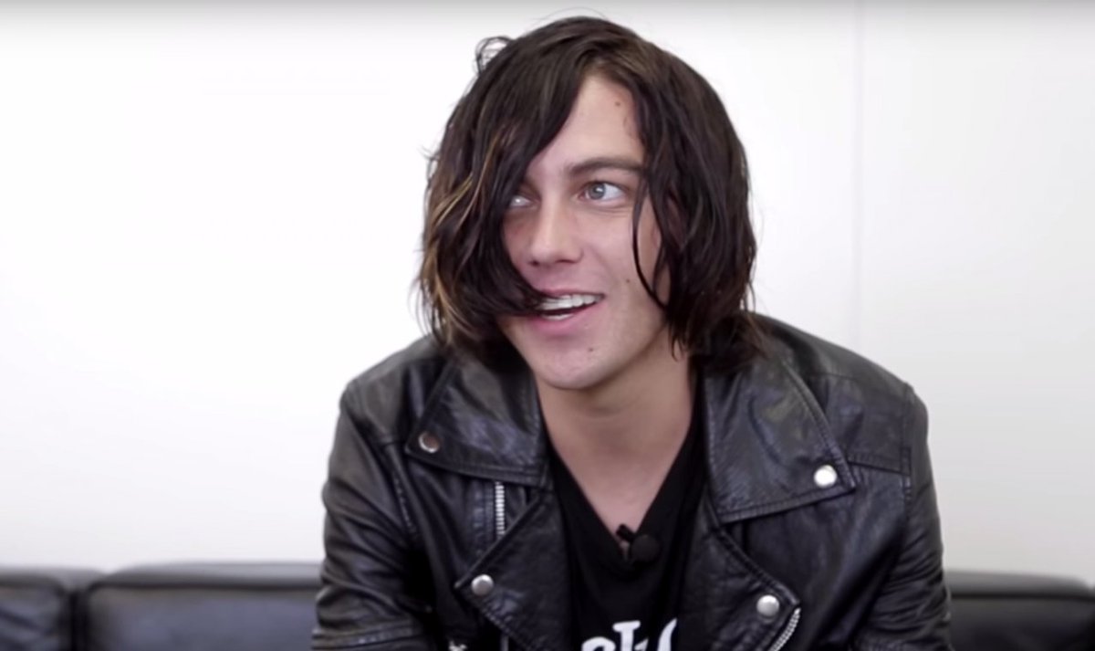 SWStheband's tweet image. Check out @teamrockbelong&apos;s interview with @Kellinquinn from @OfficialRandL: bit.ly/2cOlESC