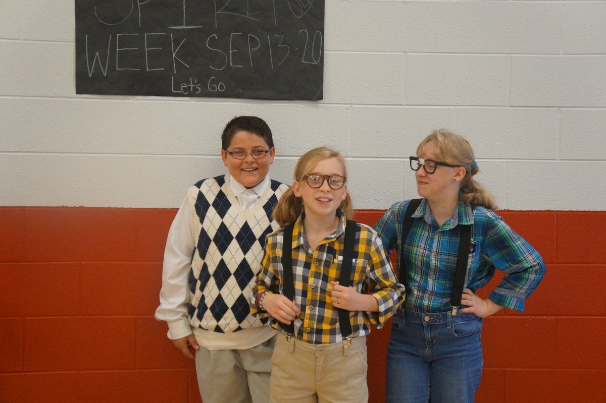 LMS_Hawks's tweet image. NERD DAY!! #LMSSpiritWeek