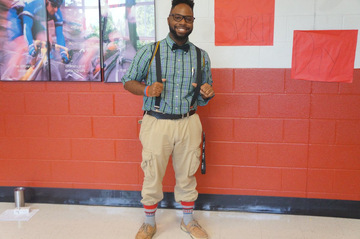 LMS_Hawks's tweet image. NERD DAY!! #LMSSpiritWeek