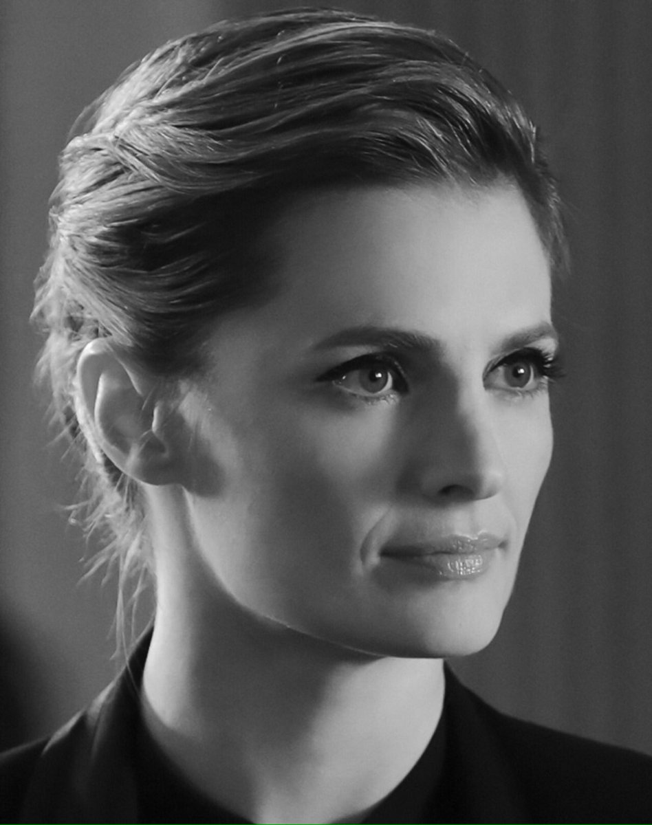 multi_layoutss's tweet image. Free stana Katie layout💞