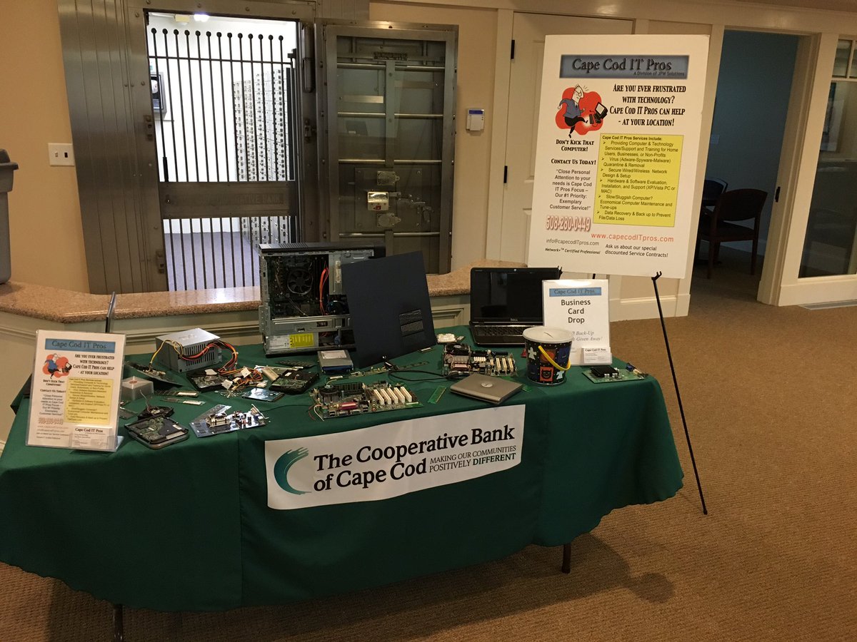 CCITProsJPWSol's tweet image. Moved our bank display to the Yarmouthport COOP Bank branch on #CapeCod today - Check it out for #TheBestTechWiz