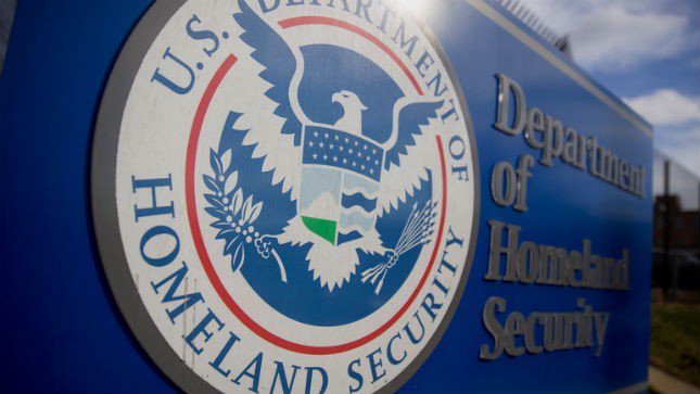 thehill's tweet photo. More than 800 immigrants mistakenly granted U.S. citizenship
https://t.co/tNP7g91GTk https://t.co/5SRQKyiP7L