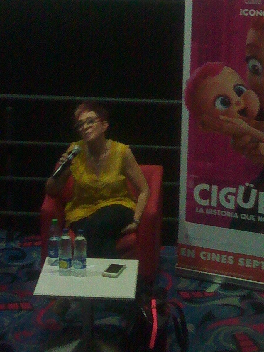 Rueda de prensa con Yaneth Waldman