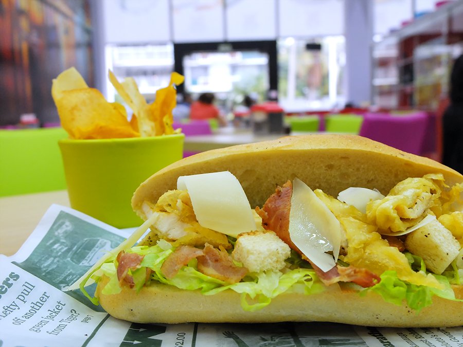 TodoGourmetPTY's tweet photo. Comienza la semana probando nuestro emparedado Pollo Crispy. ¡Te va a encantar! https://t.co/8cgzd3KhpJ