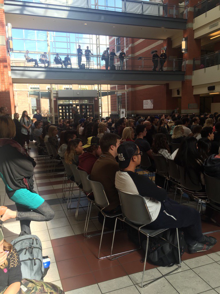 TheDeepster's tweet image. Standing room only @SAIT_Business  #NancySouthern #execseriesSAIT @ATCO @SAIT100