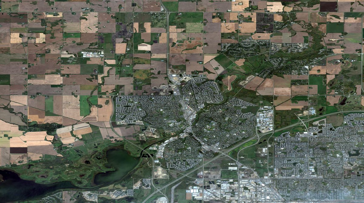 pacgeo's tweet image. Nice shot of St. Albert #Alberta taken by @DigitalGlobe #WorldView2 on 14 Sep 2016 #GIS