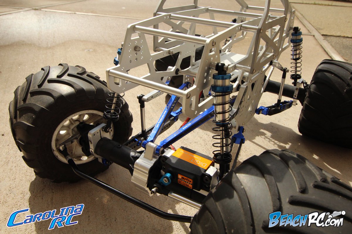 carolina_rcpage's tweet photo. Some progress pics on the #projectmadforcemonster #carolinarc #beachrc https://t.co/y4AsdDxaH6