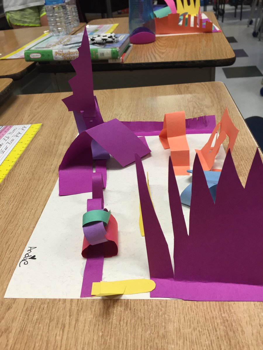 coolthingsin5B's tweet photo. Art Inquiry - Can we take our study of LINE (+variety+balance) into the third dimension? #resoundingyes #incredibleartinvestigations #love5A https://t.co/nfS8T6A93q
