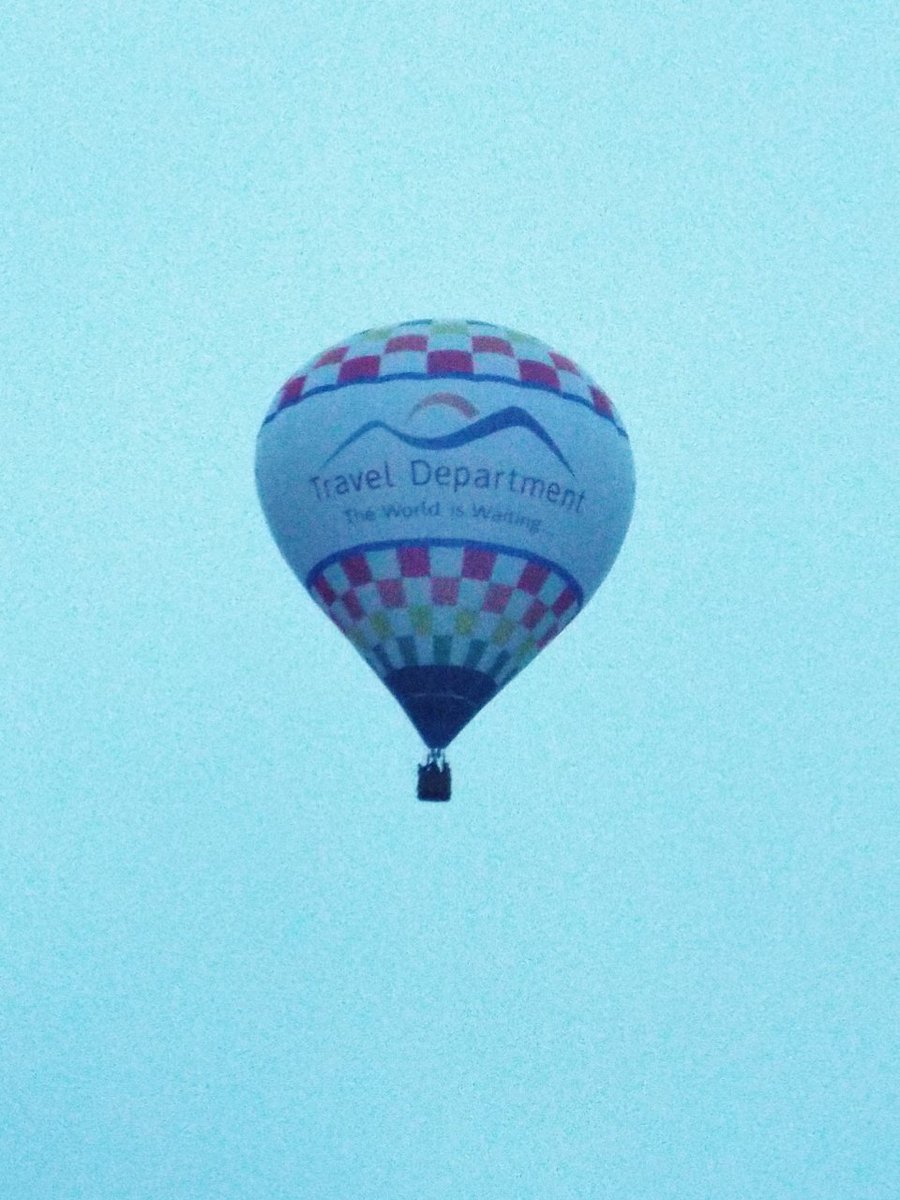 Bit of an unusual sight - #HotAirBalloon over #WicklowTown earlier this evening :) Up, up &amp; away #Wicklow