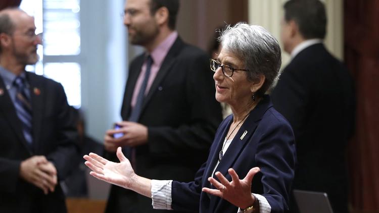 breadwinnersnow's tweet photo. California lawmakers say new equal-pay protections are working now they want to expand them https://t.co/tKIsPApHAc https://t.co/KxAPjfaCON