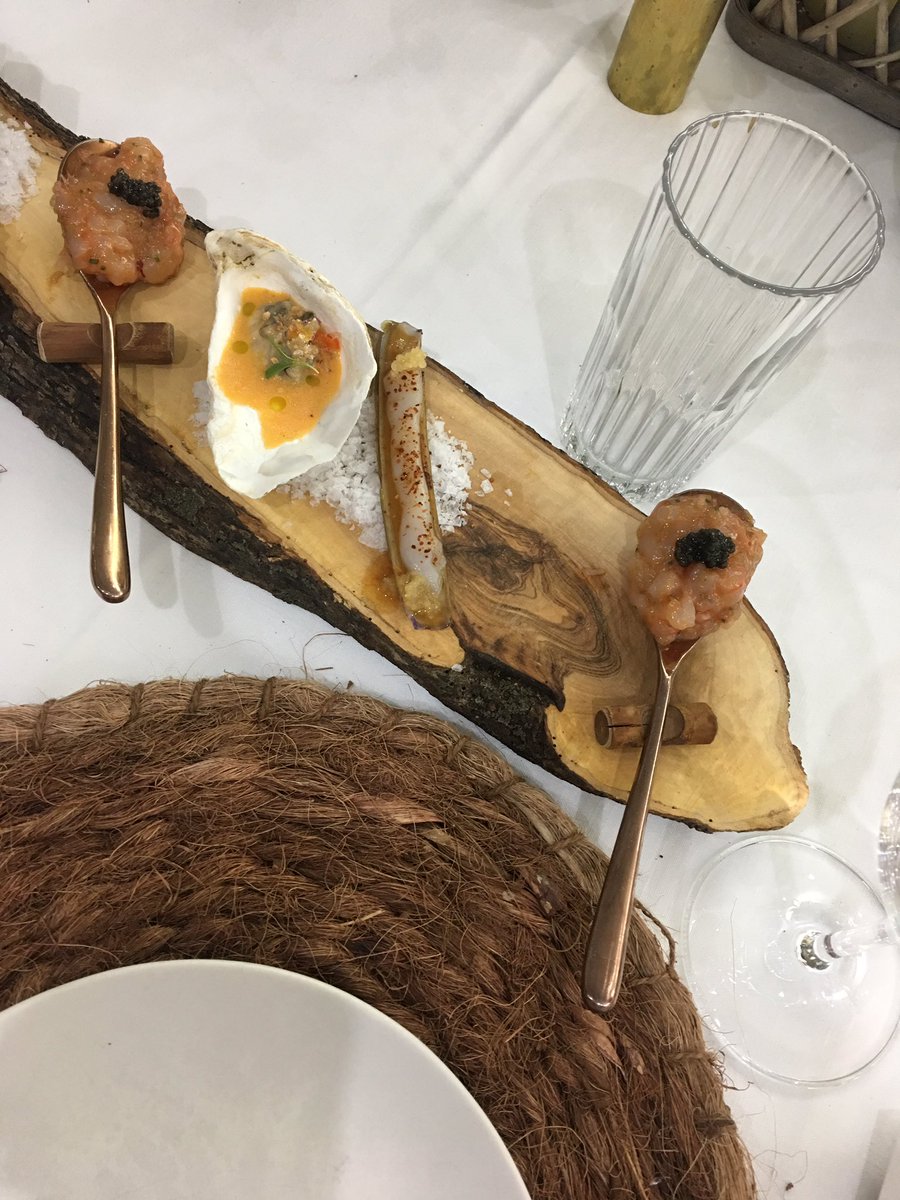 Hoy ceno con Luis Arévalo en la tienda de Angel Schlesser gracias a <a href="/RonZacapaES/">Ron Zacapa España</a> #ArtOfSlow #RonZacapa