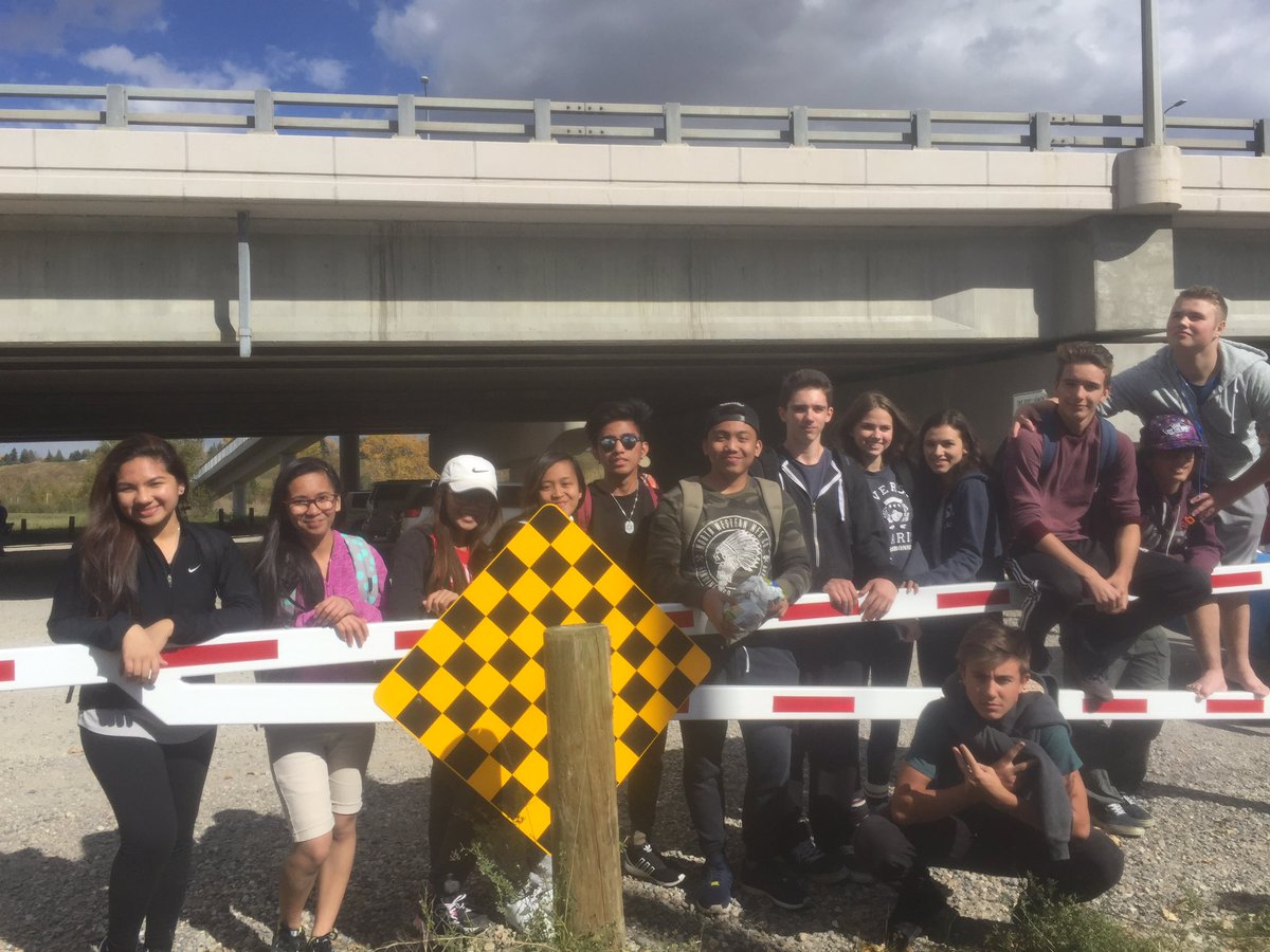 emblais's tweet photo. My group on the raft, such a great day!! #makingsciencefun @BGrandinCCSD https://t.co/ZPfihY7iKD