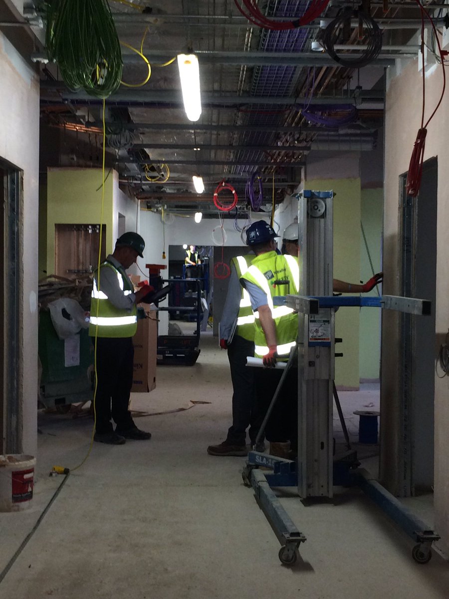 BTHFTnewwing's tweet photo. @BAMConstructUK @NGBaileyUK holding ceiling review in new ICU today. Great to see good team working....ceilings being fitted very soon! https://t.co/j3HSylYNzp