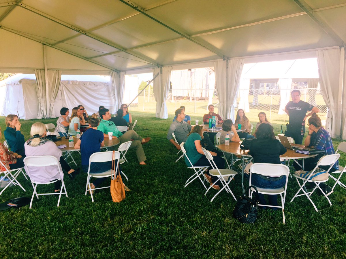 visitfranklin's tweet photo. It takes a small army to make magic happen. These are some of them. #MakeThePilgrimage #FranklinTn https://t.co/wjMUOReH8t