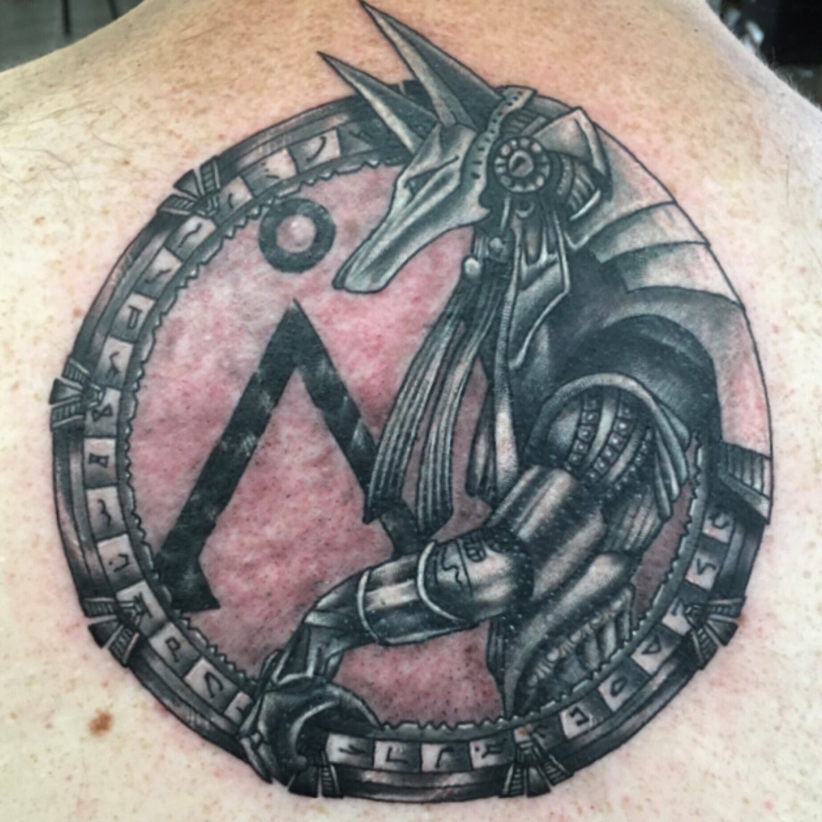 37Zombies's tweet photo. Super fun Stargate piece on my friend Keith :) @ConstableTattoo https://t.co/jcTv8k0JIz