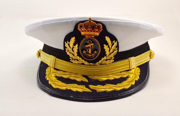 turopacofrade's tweet photo. Gorra original de las Tres Caídas de Triana. https://t.co/NawBgrNZ0J