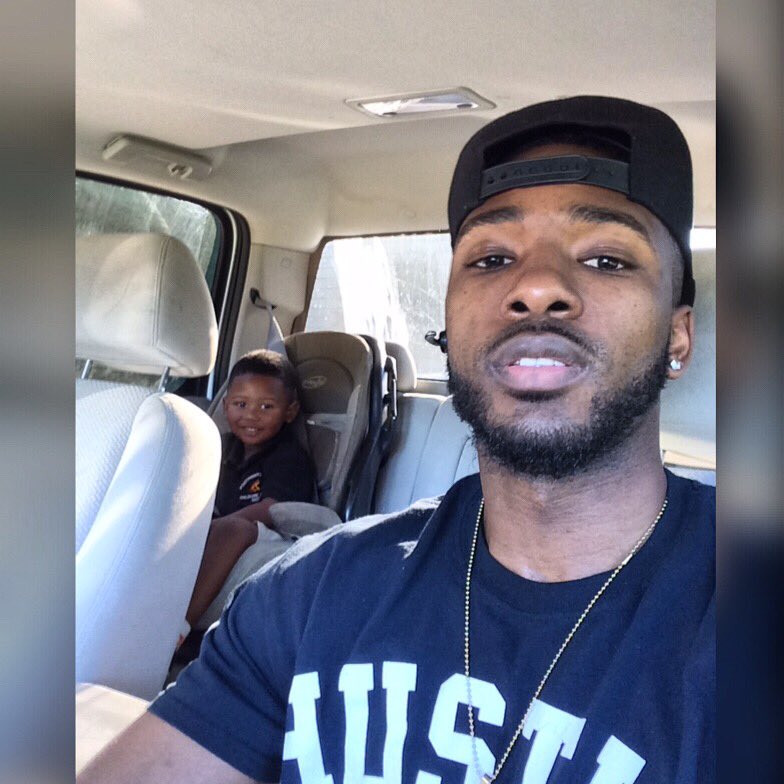DeezyGoGetta's tweet photo. Me & one of my lifelines chillin' #DaddyBigBoy ๐ https://t.co/v6P1ZeE3FM