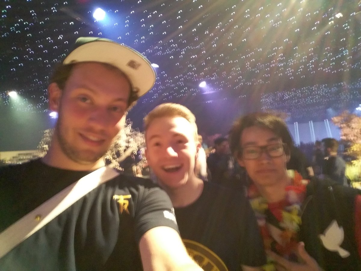 DJB093's tweet photo. @JagexLee @Regicidal Thanks for an amazing Runefest! #runefest2016 https://t.co/PLWuLuY6iW