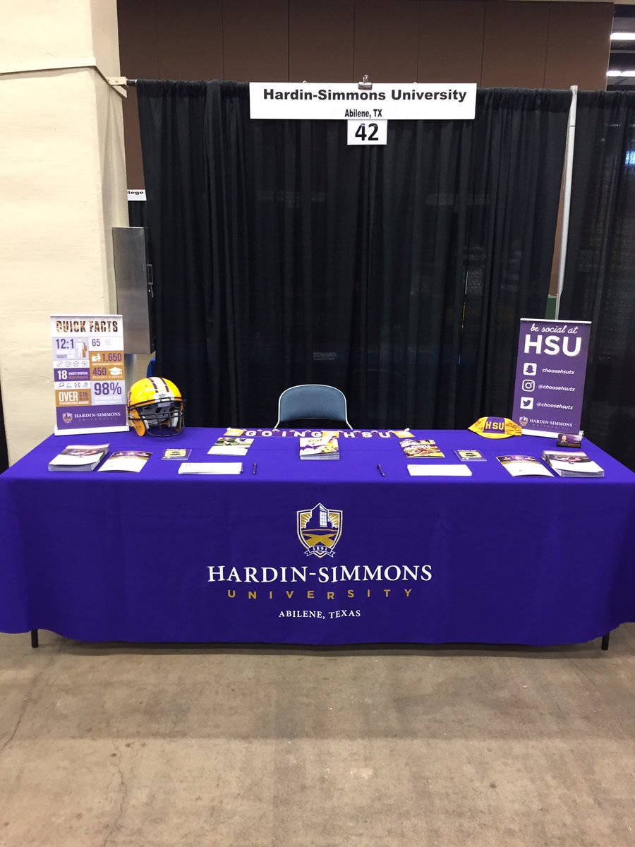 ConnorHSUTX's tweet photo. At the #GOFWISD College Fair? Stop by the HSU table and say hey! #going2hsu https://t.co/YJc9yBG44o